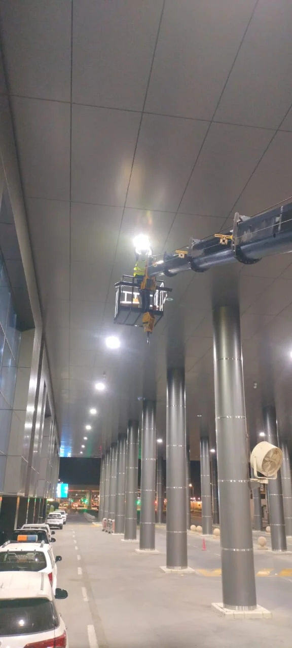 اعمال توريد وتركيب اعمدة الانارة لشركة السحابة للمقاولات — 9